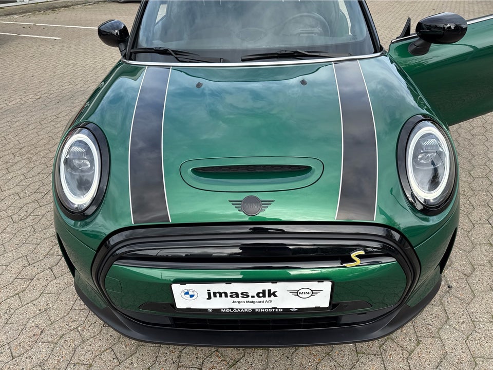 MINI Cooper SE Classic Trim 3d