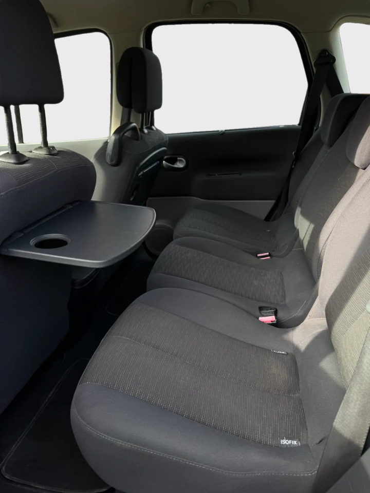 Renault Grand Scenic II 2,0 Dynamique 5d