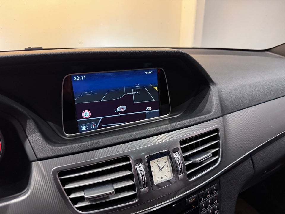 Mercedes E500 4,7 AMG Line aut. 4Matic 4d