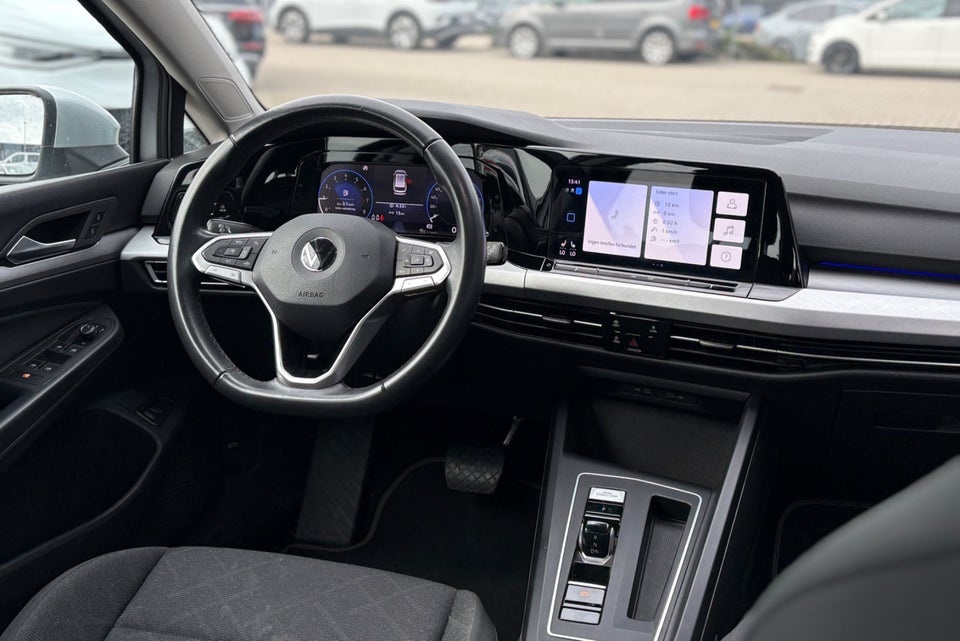 VW Golf VIII 1,5 eTSi 130 Life Variant DSG 5d