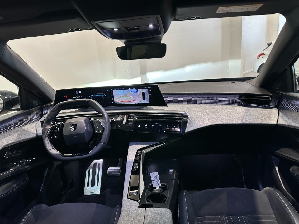 Peugeot e-5008 77 GT Pack 7prs 5d