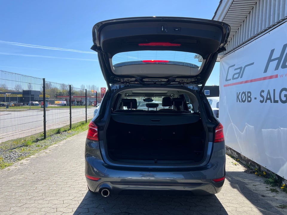BMW 218i 1,5 Gran Tourer Connected aut. 7prs 5d