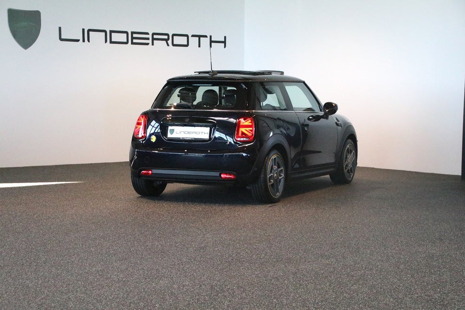 MINI Cooper SE Classic 3d