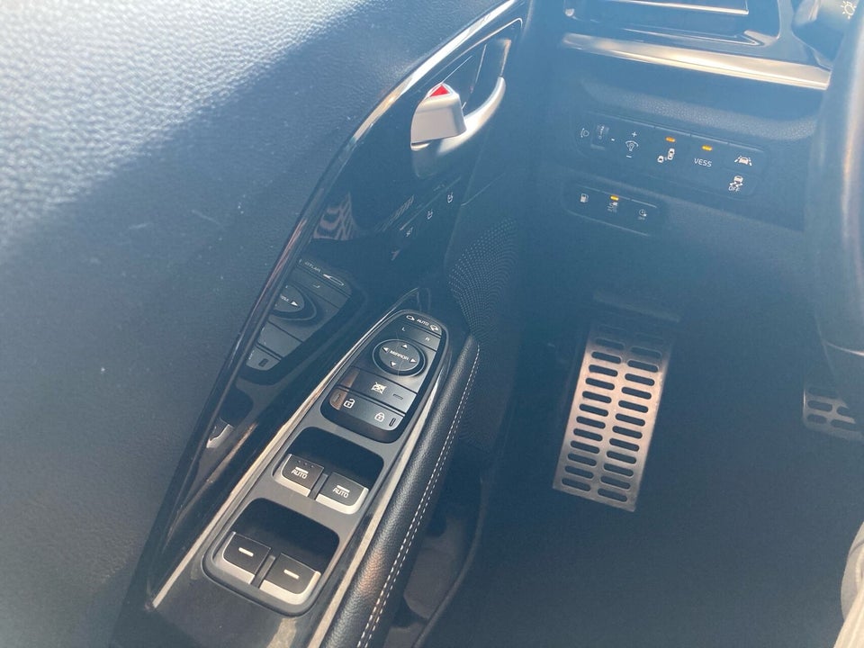 Kia Niro 1,6 PHEV Premium DCT 5d