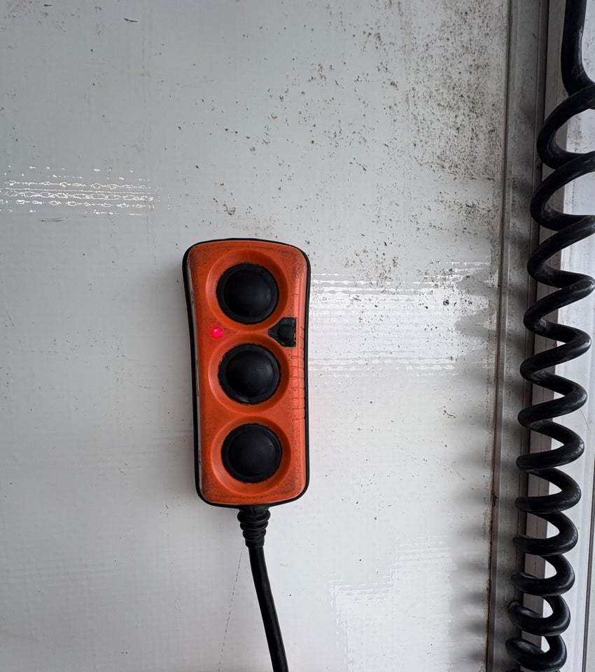 VW Crafter 2,0 TDi 163 Alukasse m/lift L 2d