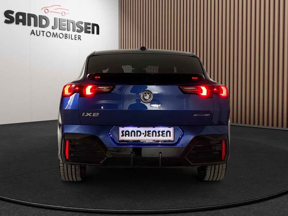 BMW iX2 xDrive30 M-Sport Premium 5d