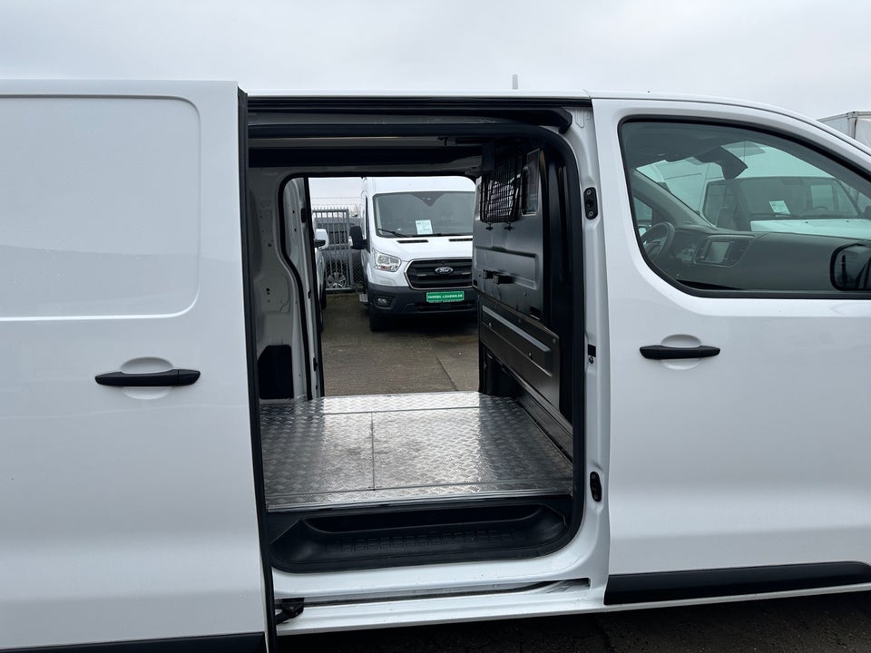 Peugeot Expert 2,0 BlueHDi 120 L2 Plus Van
