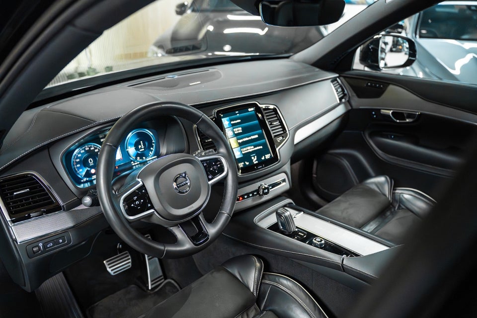 Volvo XC90 2,0 T8 ReCharge R-Design aut. AWD 7prs 5d