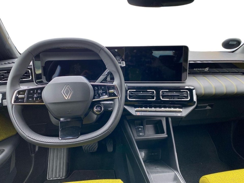 Renault 5 E-Tech 52 Iconic 5d