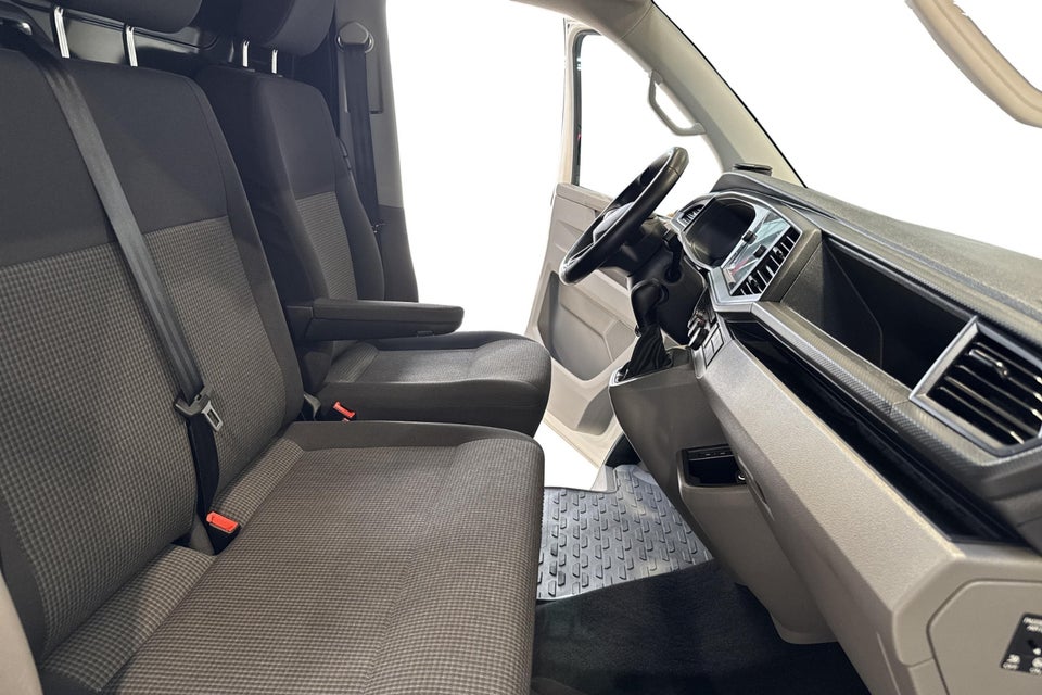 VW Transporter 2,0 TDi 150 Kassevogn DSG lang