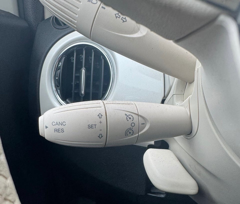 Fiat 500 0,9 TwinAir 80 Lounge 3d