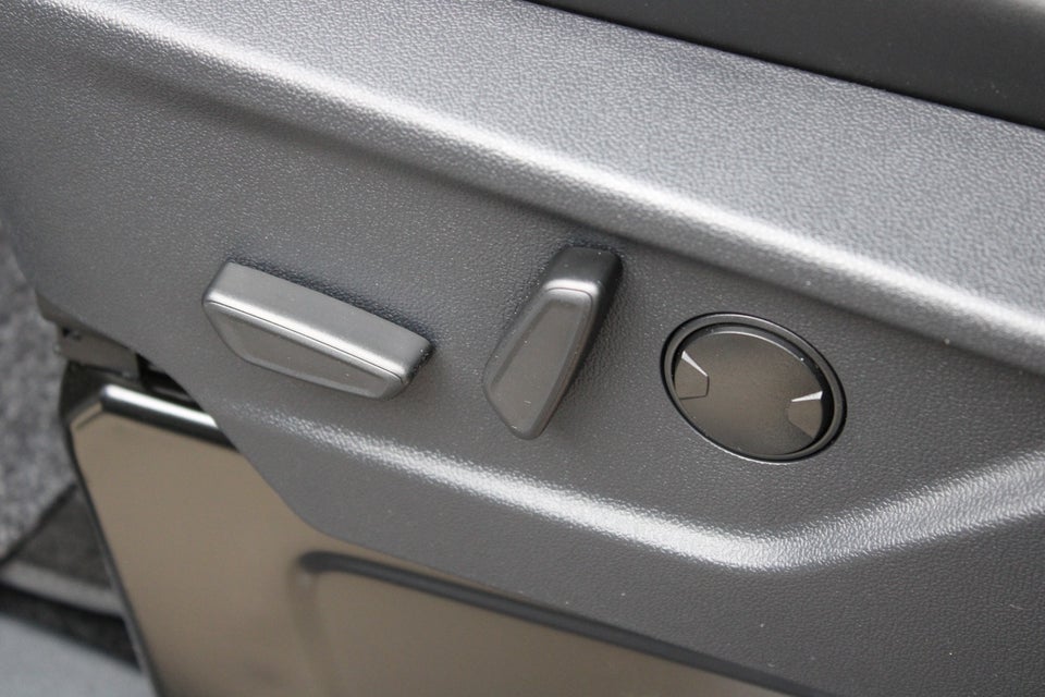 Ford E-Transit Custom Kombi 320S 64 MS-RT