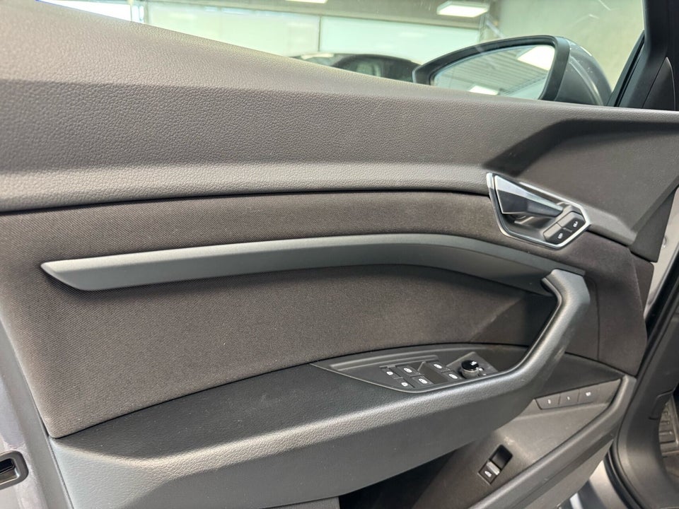 Audi e-tron 50 quattro 5d