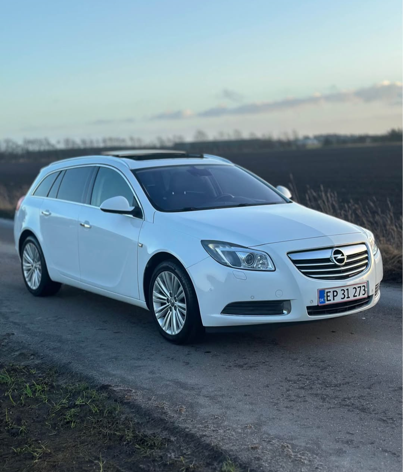 Opel Insignia 2,0 CDTi 130 Cosmo Sports Tourer eco 5d