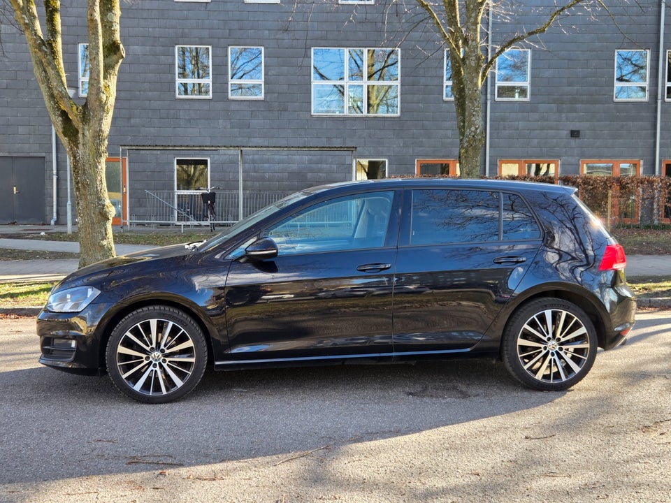 VW Golf VII 1,4 TSi 122 Comfortline BMT 5d