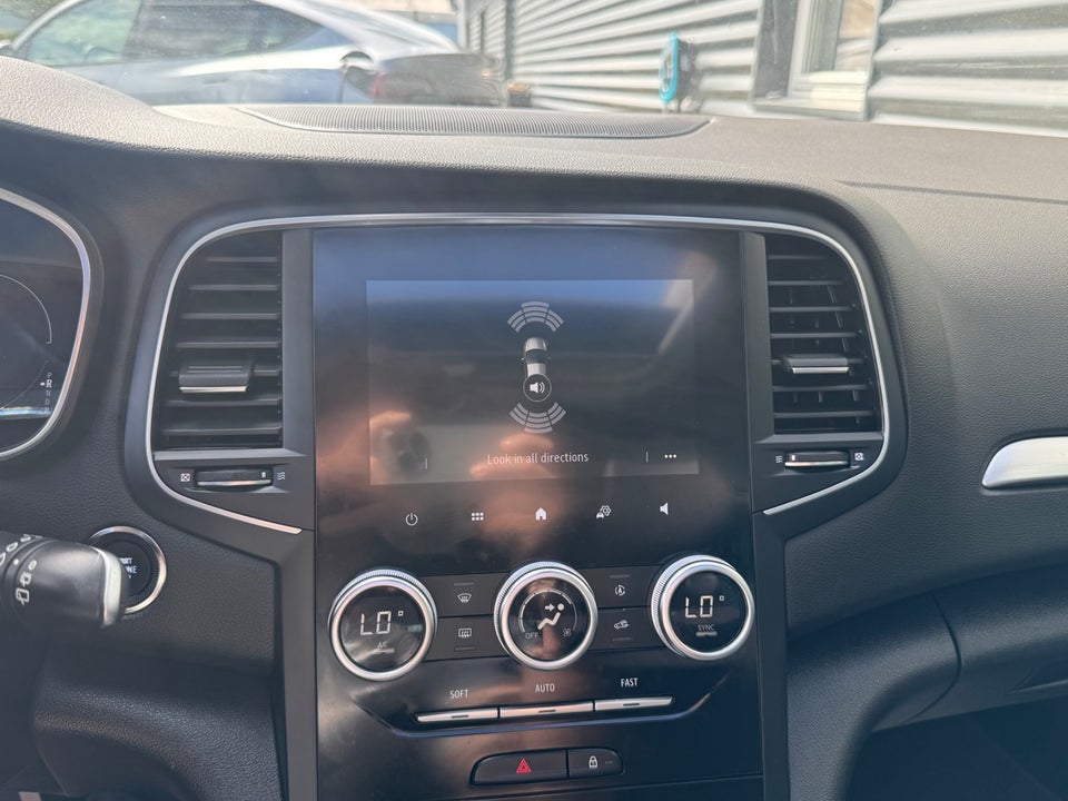 Renault Megane IV 1,6 E-Tech Intens Sport Tourer 5d