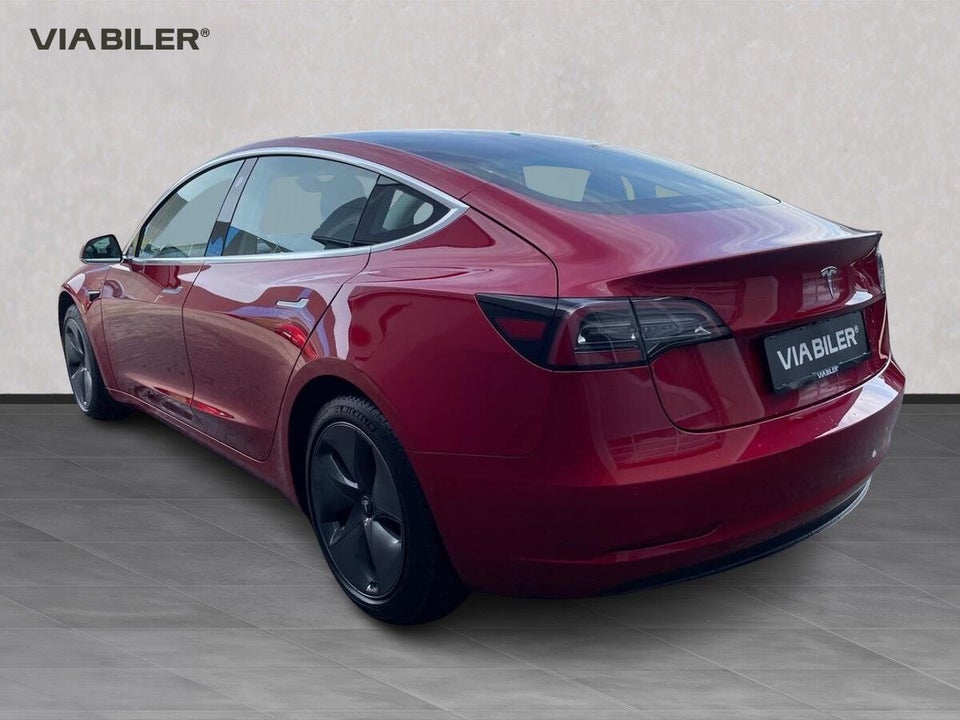 Tesla Model 3 Standard Range+ RWD 4d