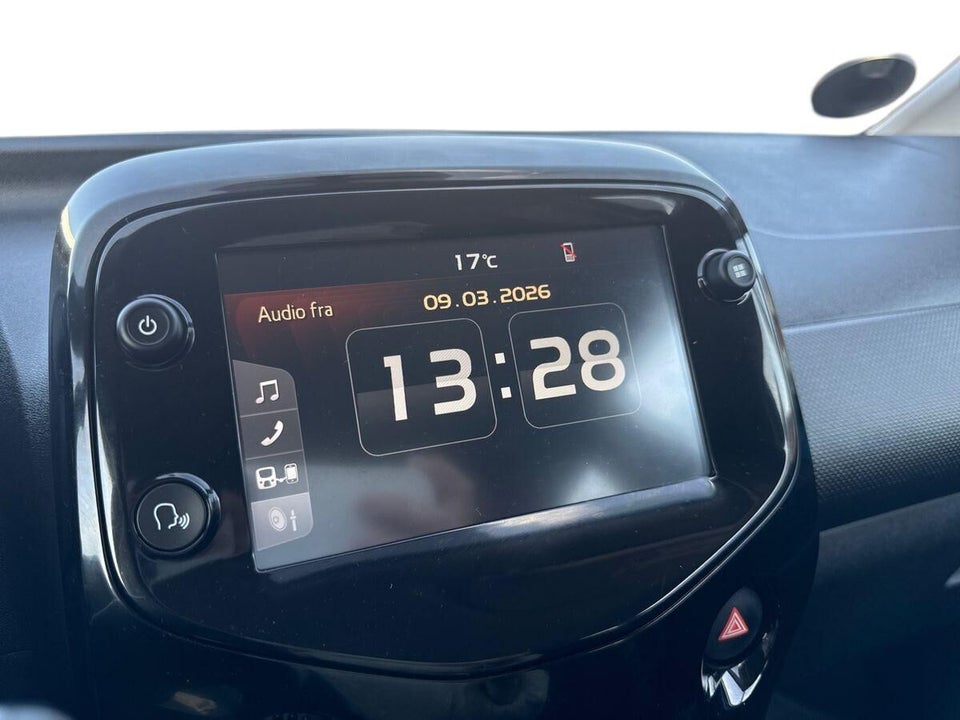 Citroën C1 1,0 VTi Shine 5d