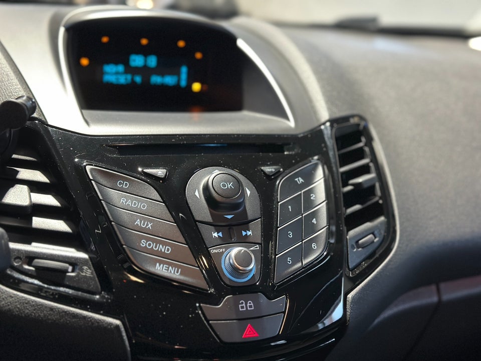 Ford Fiesta 1,0 65 Titanium 5d