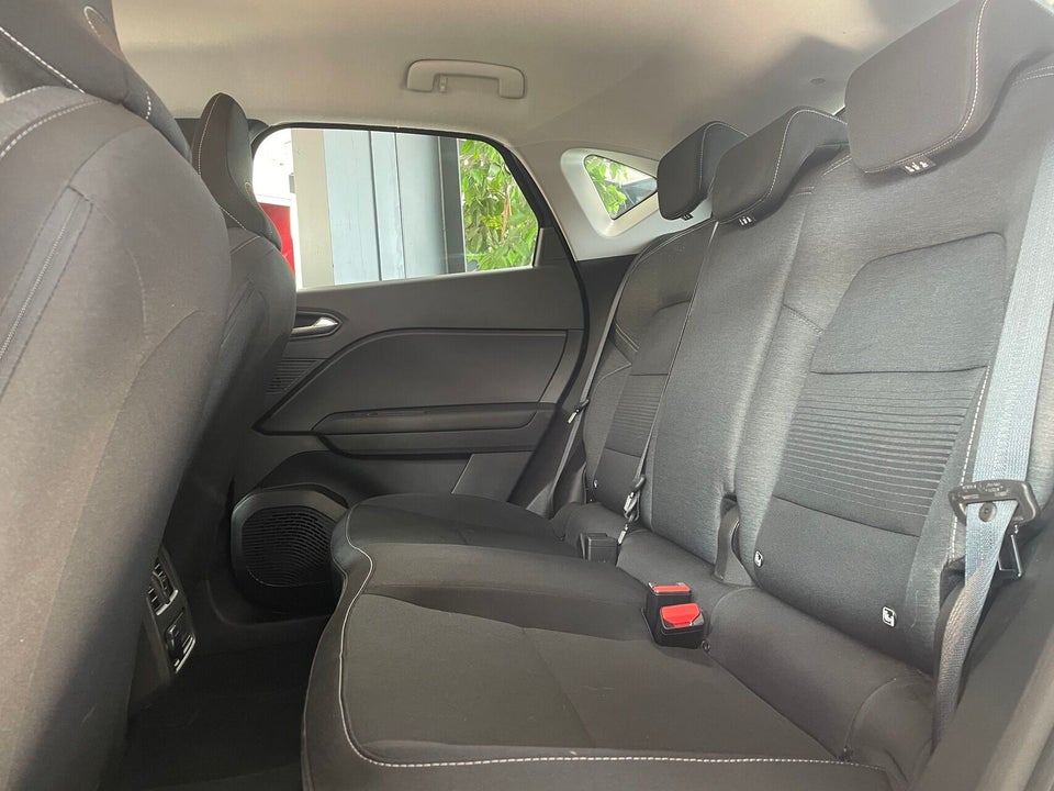 Renault Captur 1,6 E-Tech Zen 5d