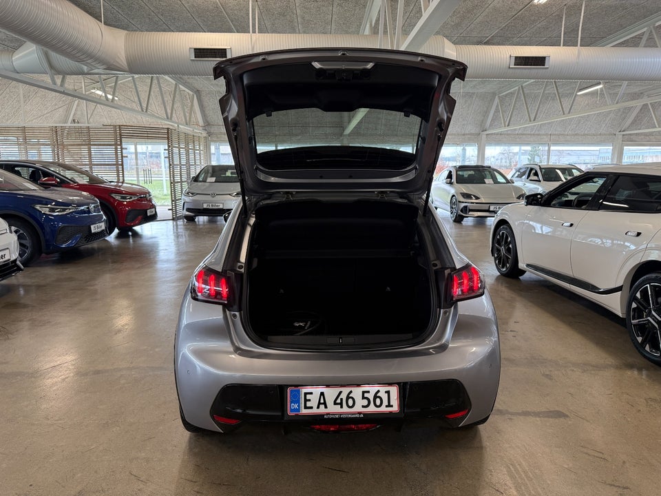 Peugeot e-208 50 GT Line 5d