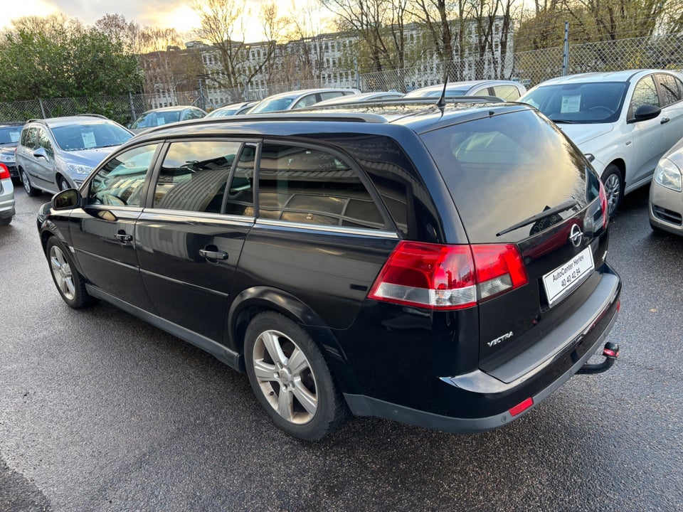 Opel Vectra 1,9 CDTi Elegance stc. 5d