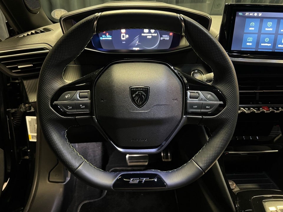 Peugeot e-2008 54 GT 5d