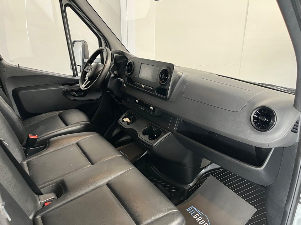Mercedes Sprinter 317 2,0 CDi A3 Chassis aut. RWD 2d