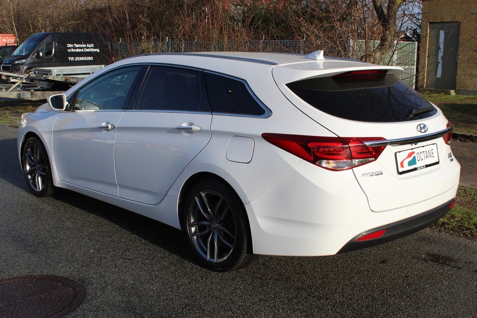 Hyundai i40 1,7 CRDi 141 Premium+ CW DCT 5d