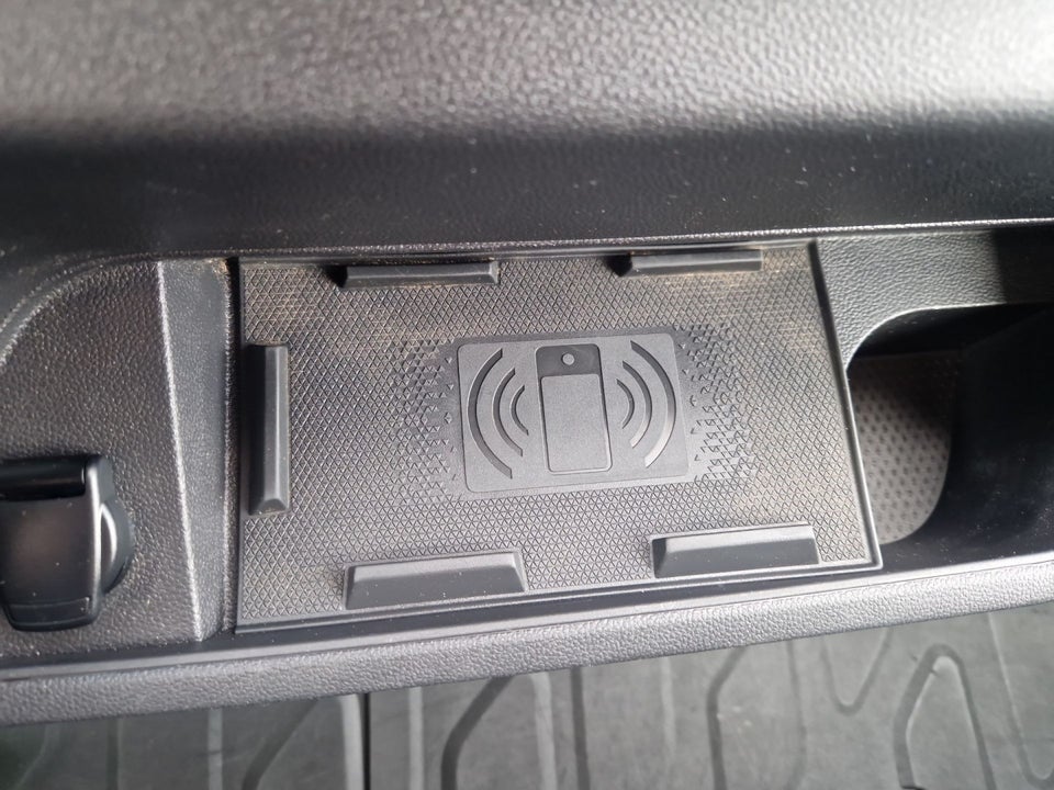 Renault Master IV T33 2,3 dCi 135 L2H2 Kassevogn