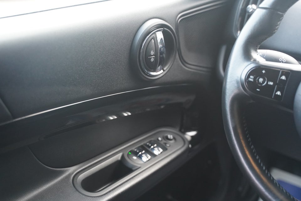 MINI Countryman Cooper SE 1,5 Essential aut. ALL4 5d