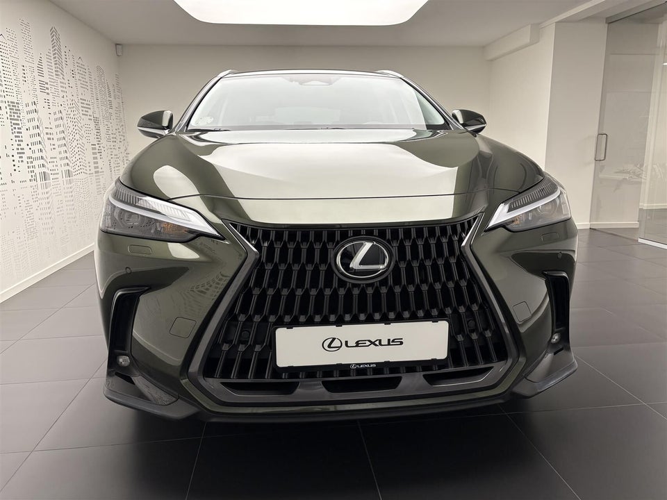 Lexus NX450h+ 2,5 Business+ aut. AWD 5d
