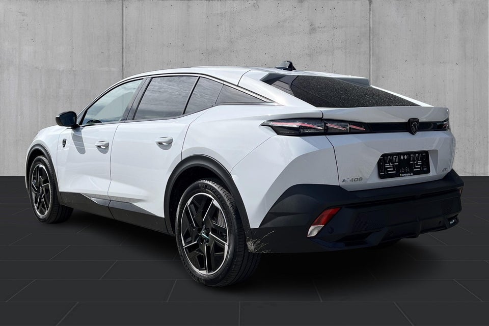 Peugeot e-408 58 GT 5d