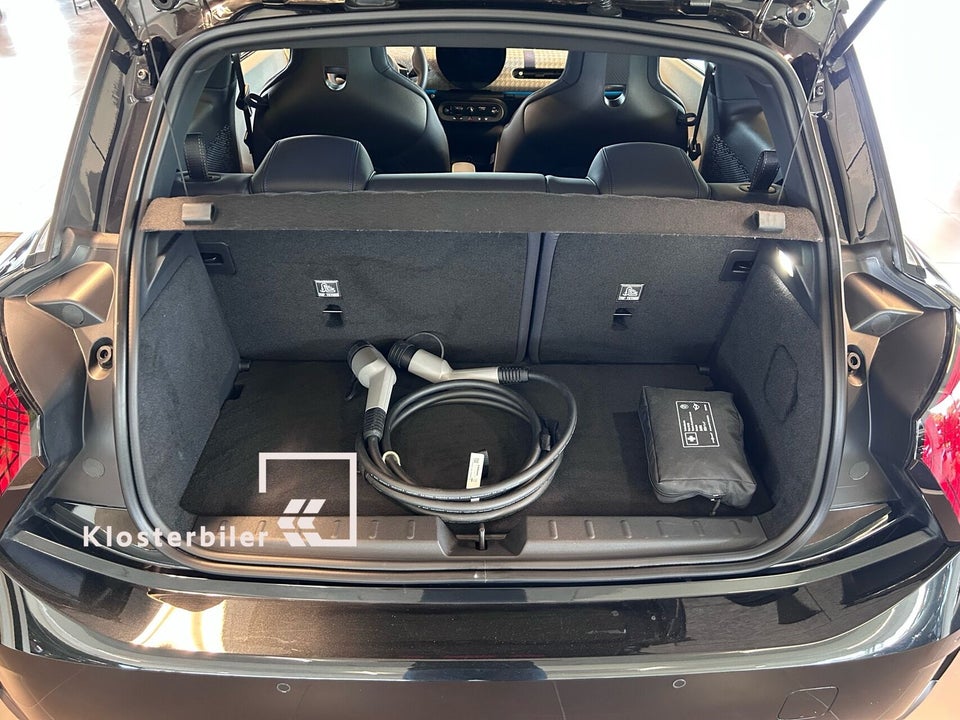 MINI Cooper SE Favoured Trim XL 3d