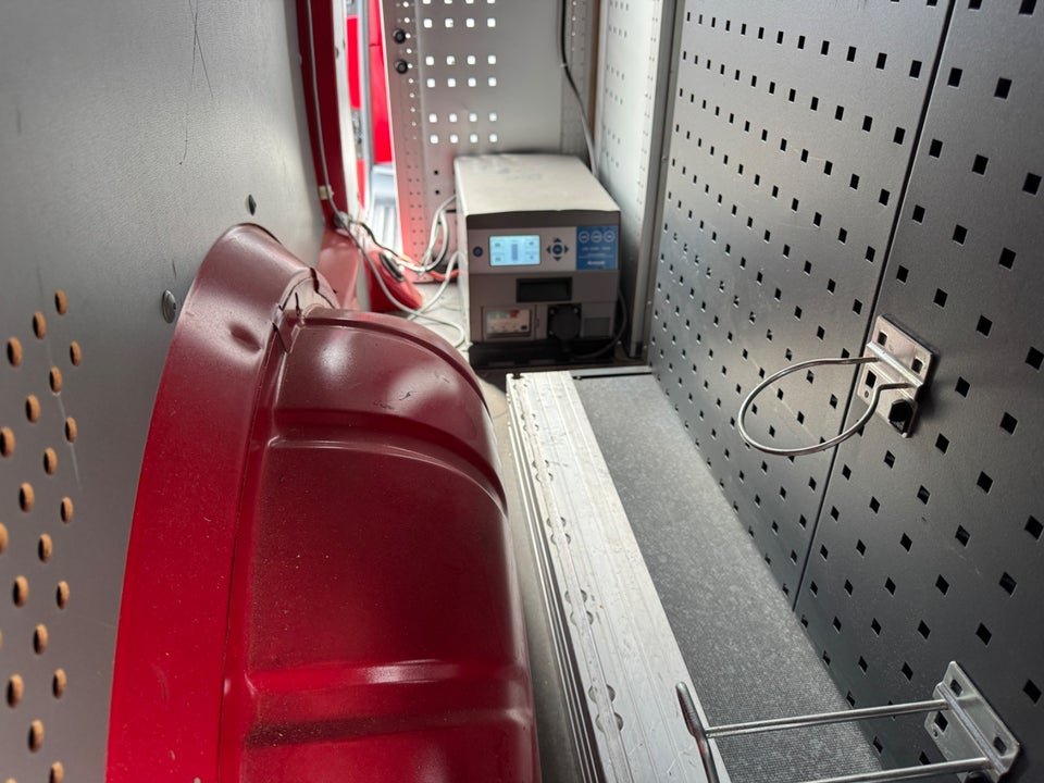 VW Transporter 2,0 TDi 150 Kassevogn DSG lang