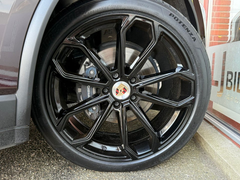 Porsche Macan 4 5d