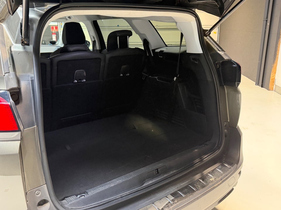 Peugeot 5008 1,6 BlueHDi 120 Allure 7prs 5d