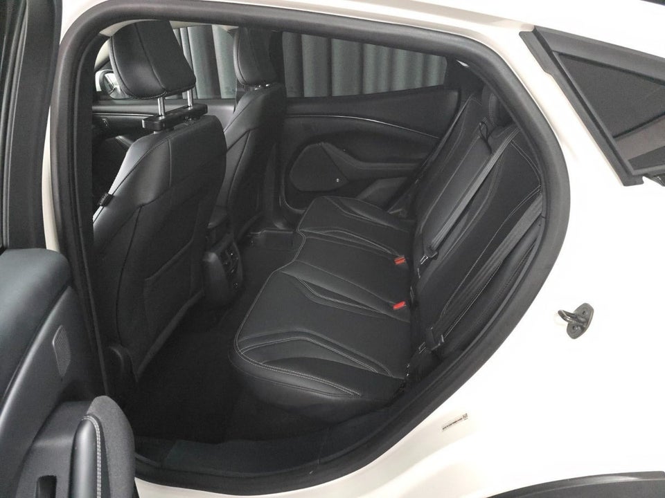 Ford Mustang Mach-E 68 Standard Range 5d