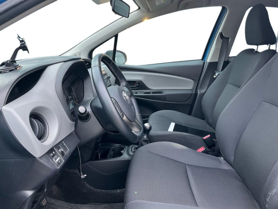 Toyota Yaris 1,0 VVT-i T1 5d