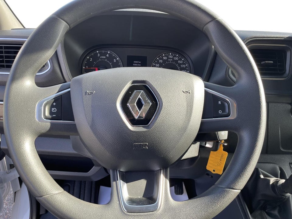 Renault Master IV T33 2,3 dCi 150 L2H2 Kassevogn