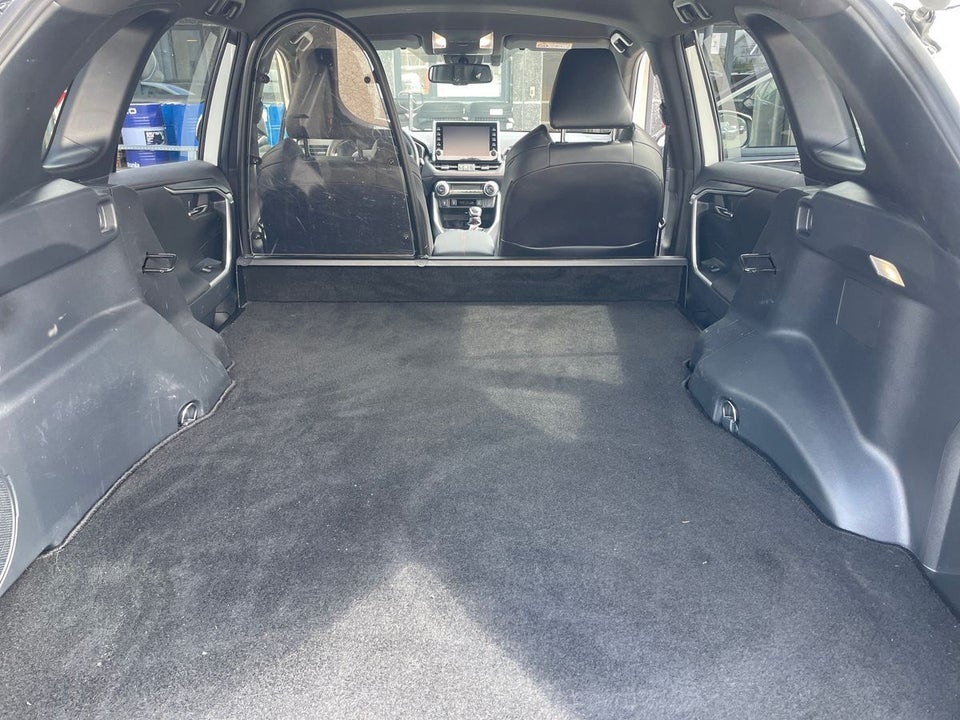 Toyota RAV4 2,5 Plug-in Hybrid H3 Premium AWD-i Van 5d