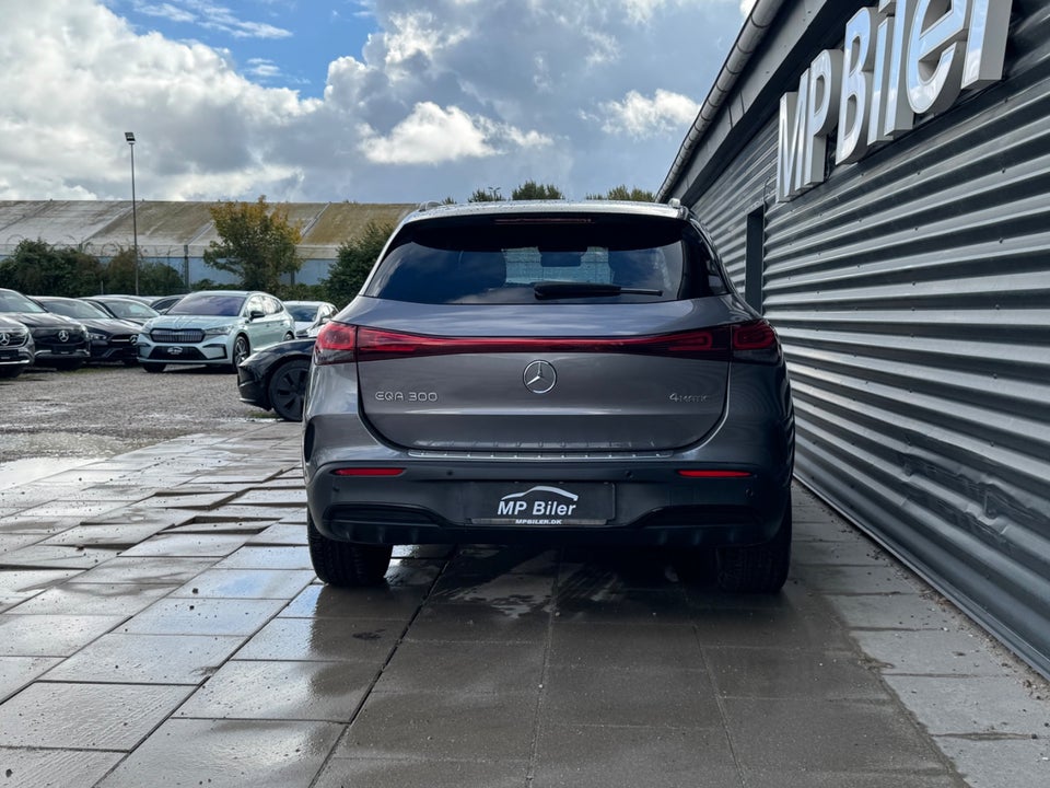 Mercedes EQA300 AMG Line 4Matic 5d