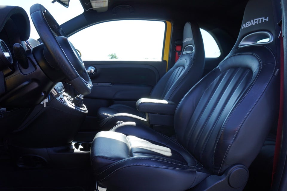 Abarth 595 1,4 T-Jet 180 70th Esseesse 3d