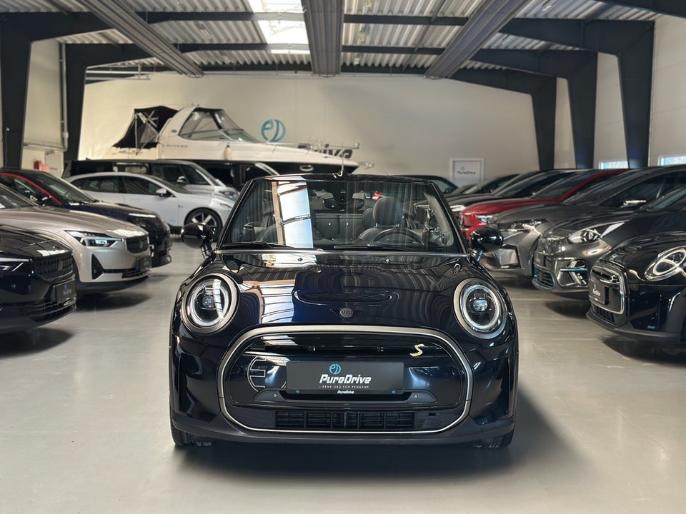 MINI Cooper SE Cabriolet 2d