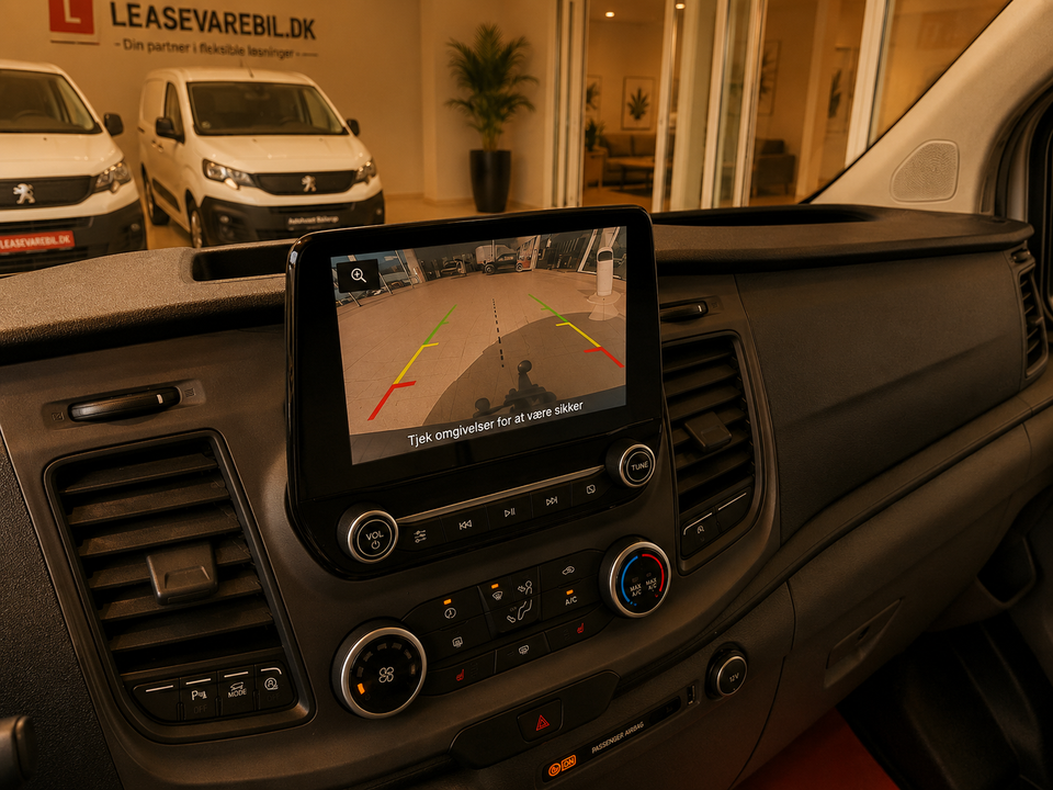 Ford Transit Custom 300 L2 2,0 TDCi 130 Trend