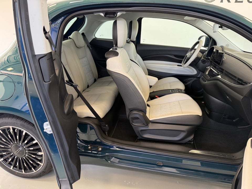 Fiat 500e 42 la Prima 3+1 4d