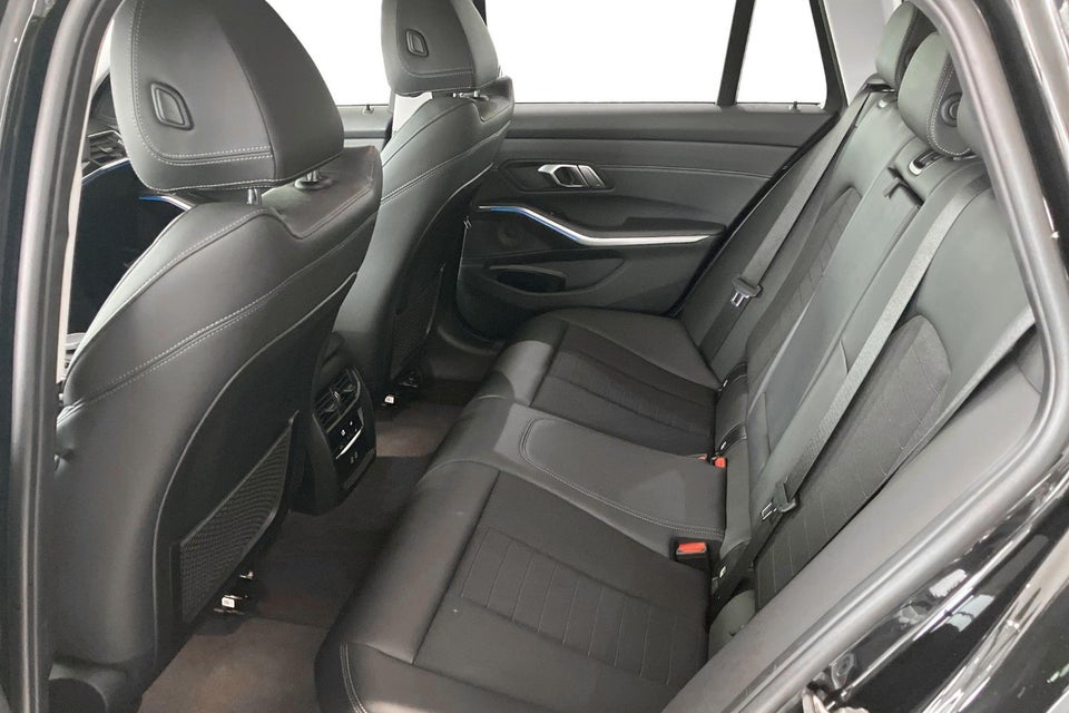 BMW 330e 2,0 Touring Sport Line aut. 5d