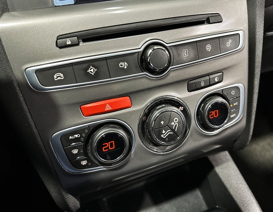 Citroën C4 1,6 BlueHDi 120 Feel Complet EAT6 5d