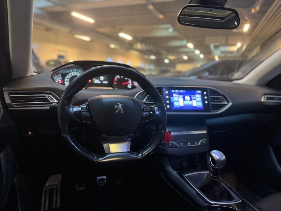 Peugeot 308 1,6 BlueHDi 120 Style Sky SW 5d