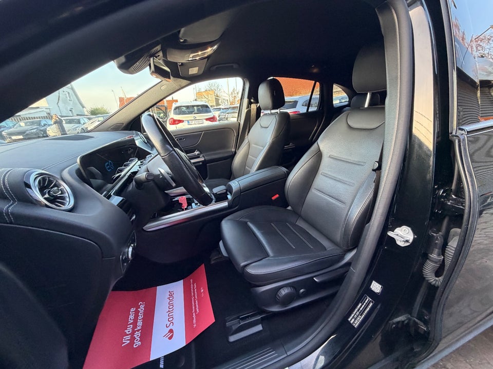 Mercedes EQA300 AMG Line 4Matic 5d